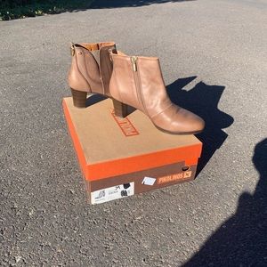 Pikolinos Booties-Size 39. Style-SIENA Color-Farbe